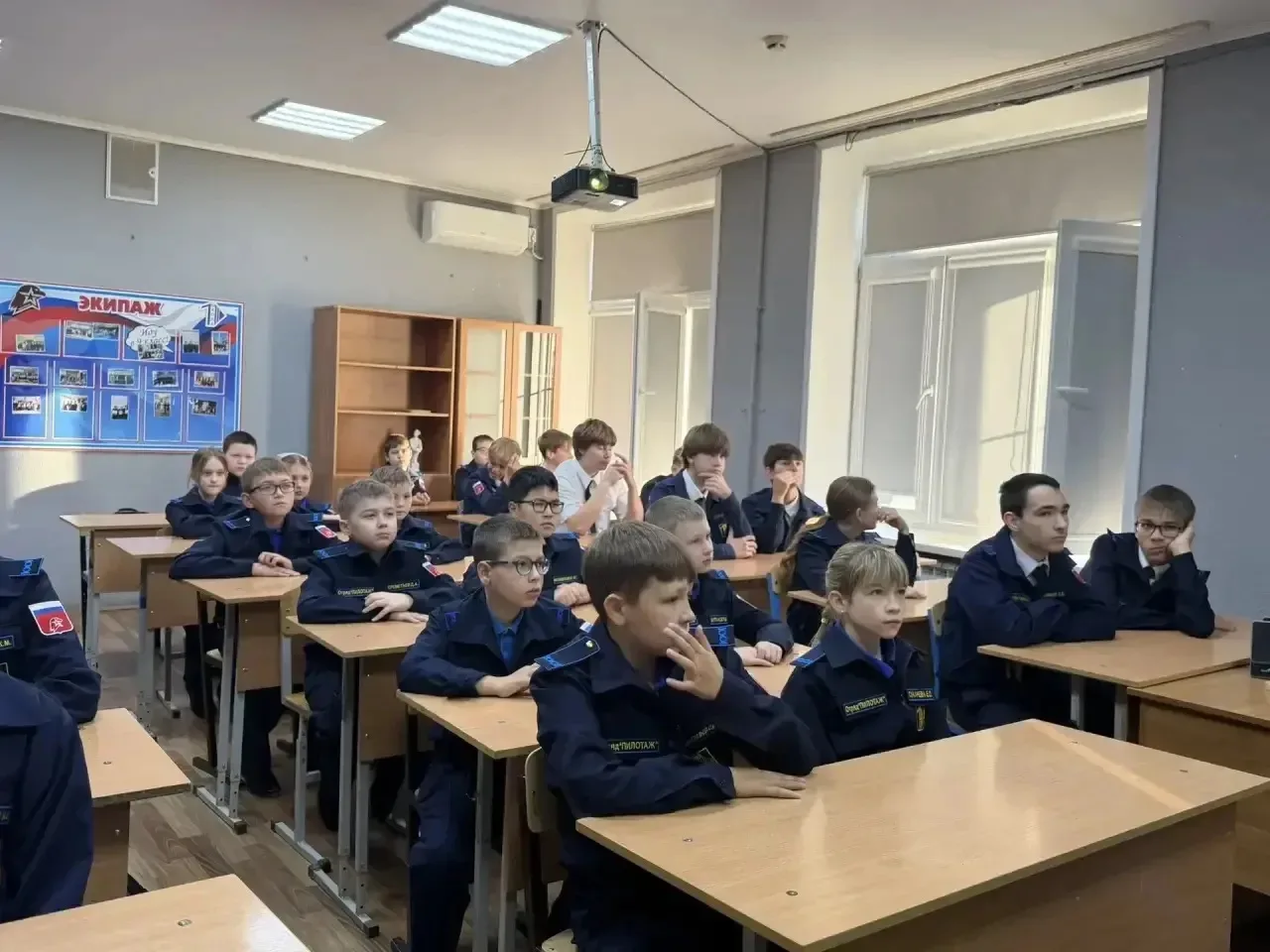 Сегодня в рамках «Разговоров о важном» в 1«А», 5«К» и 9«К» классах состоялась трогатель...