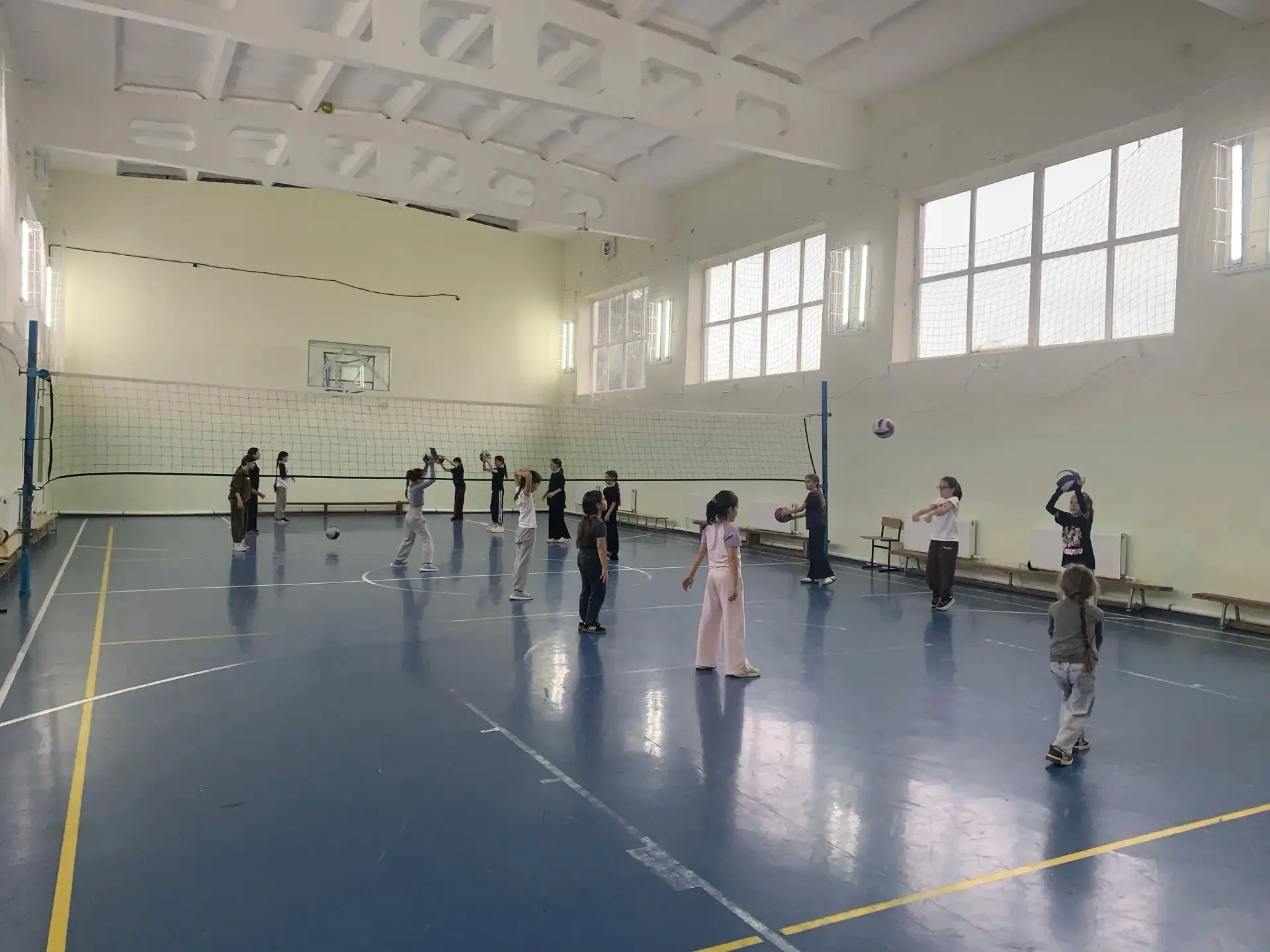 В а. Уляп в младшей группе ГНП-1, прошёл очередной тренировочный процесс по волейболу, ...