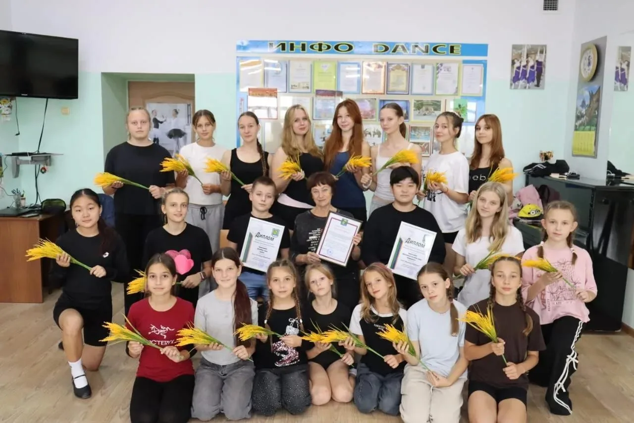 🎉 100 лет Партизанскому округу: грандиозный праздник и высокие награды нашей школы иск...