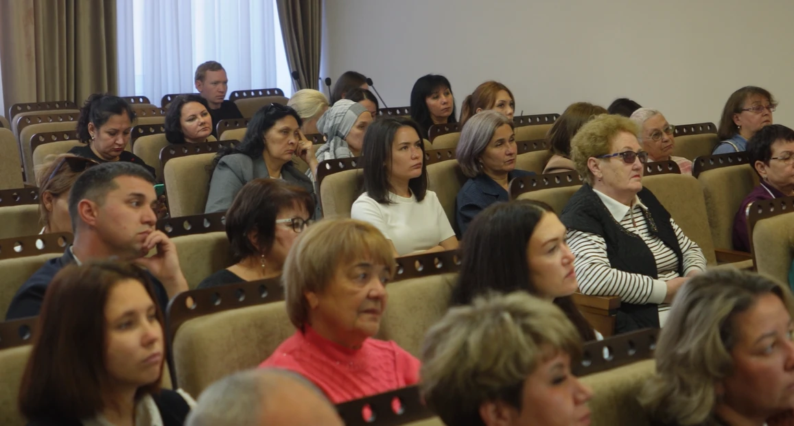 В Бавлах обсудили сохранение истории семей и создание родословных