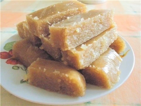Мармелад яблочный с орехами