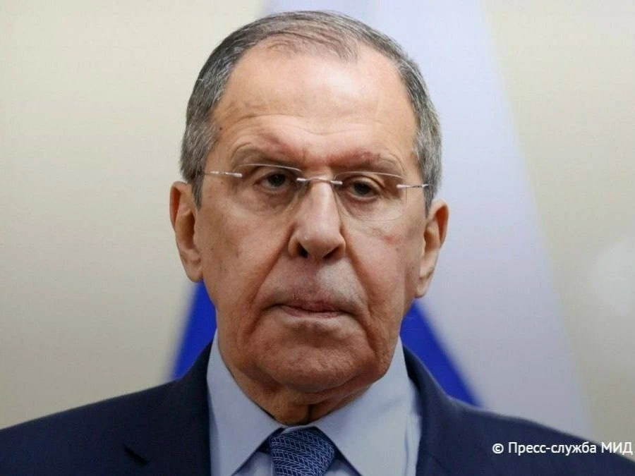 ⚡️ Зеленский бросил прямой и грубый вызов Трампу, объявив о продолжении ударов по росси...