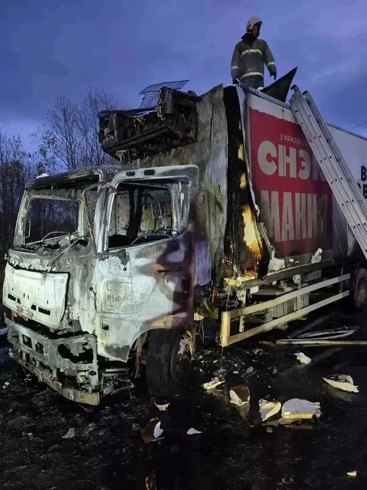 🔥В Смирных загорелась кабина грузовика Hino