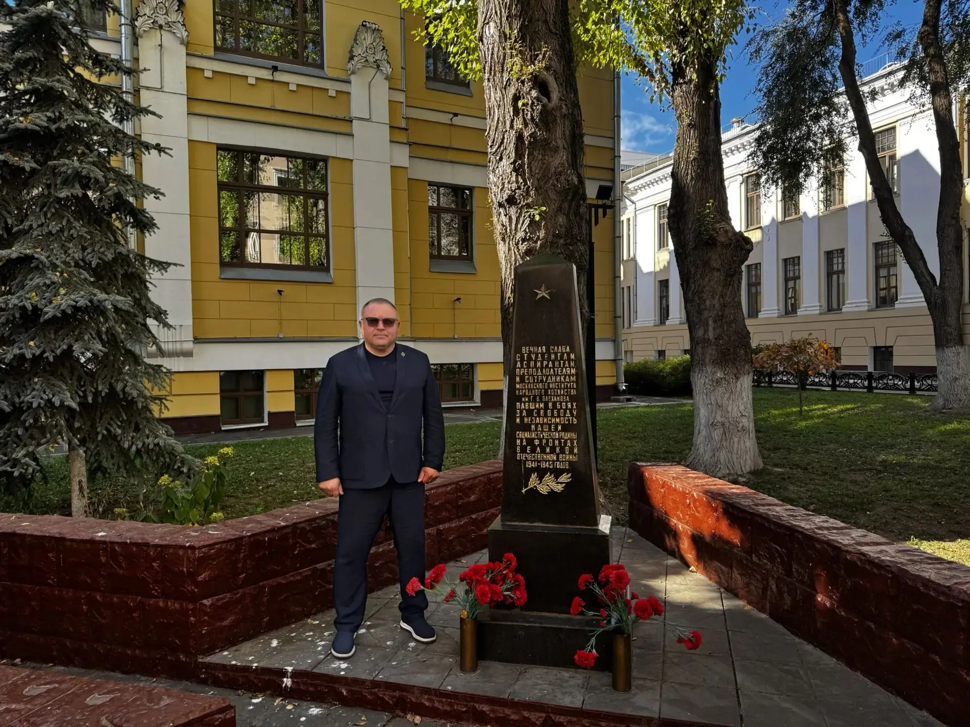 «Ах, война, что ж ты сделала, подлая:
