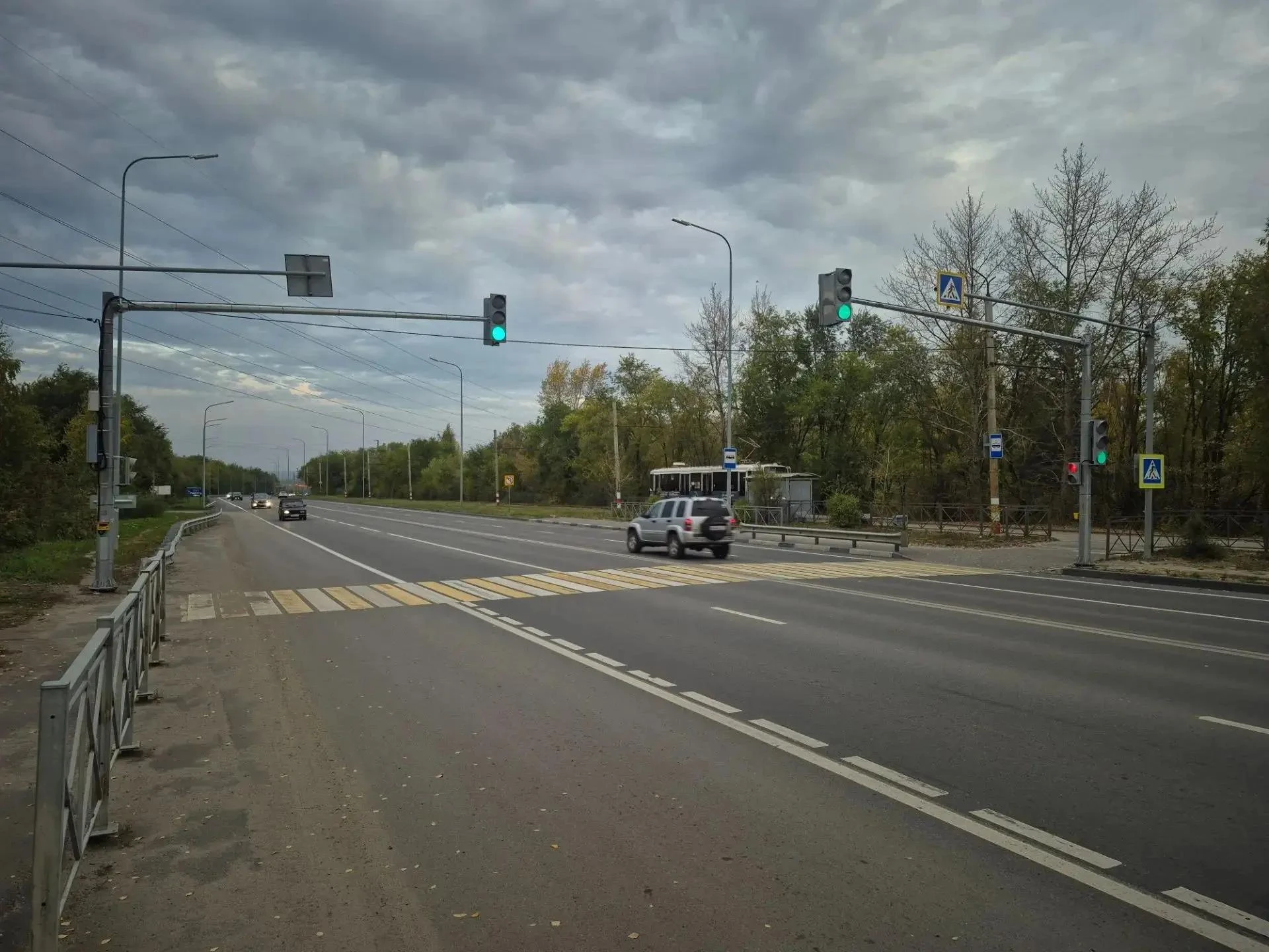 🚦 На проспекте Нариманова запустили новые вызывные светофоры.