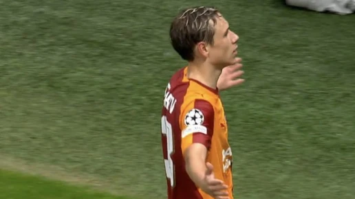 Алексей Батраков забил «Барселоне» в матче Лиги чемпионов