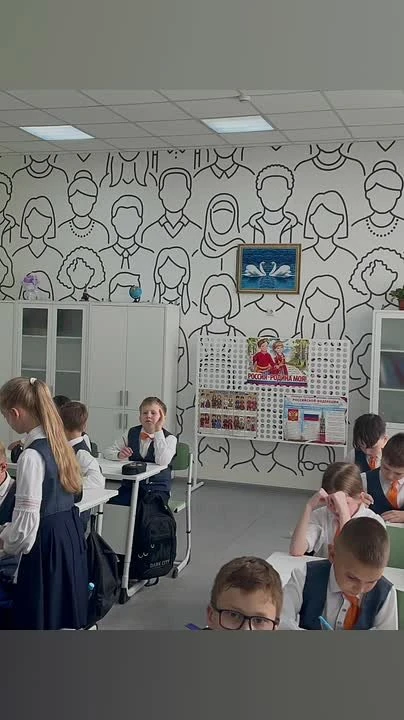 Учащиеся 4 «А»на протяжении нескольких занятий участвовали в прохождение трека «Орлёнок...