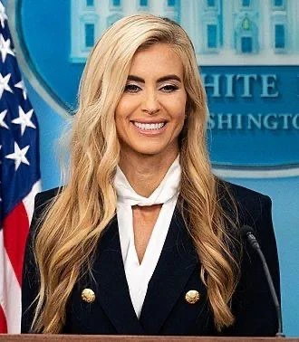 Трамп уволил своего нового пресс-секретаря Белого дома Кэти Захарию всего через пять дн...