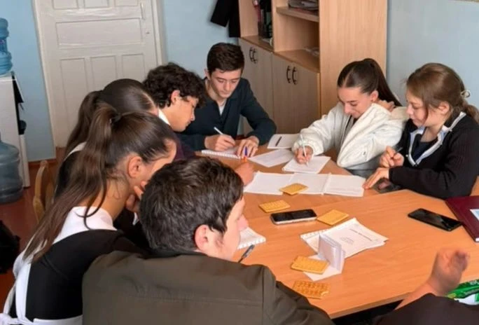 9 октября в 10 классе педагог-психолог Тленкопачева М.К.  ко Дню психологического здоро...