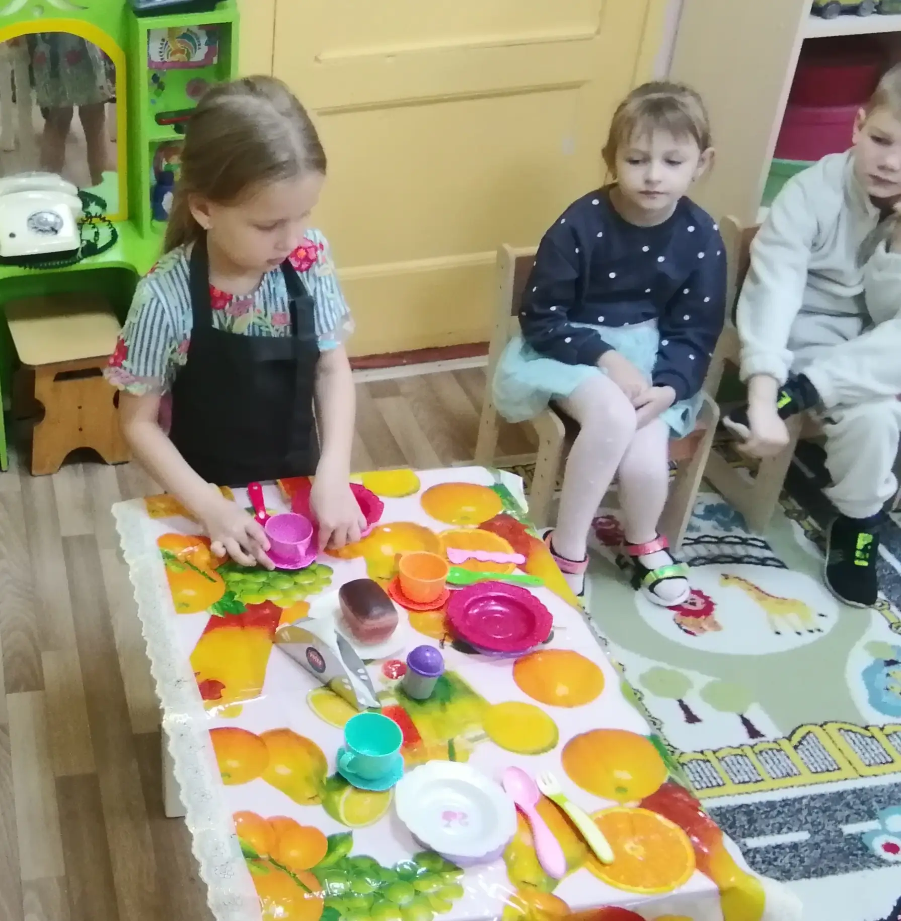 👋  Ребята в группе "Радуга" — настоящие маленькие хозяева!  Сегодня они учились раскла...