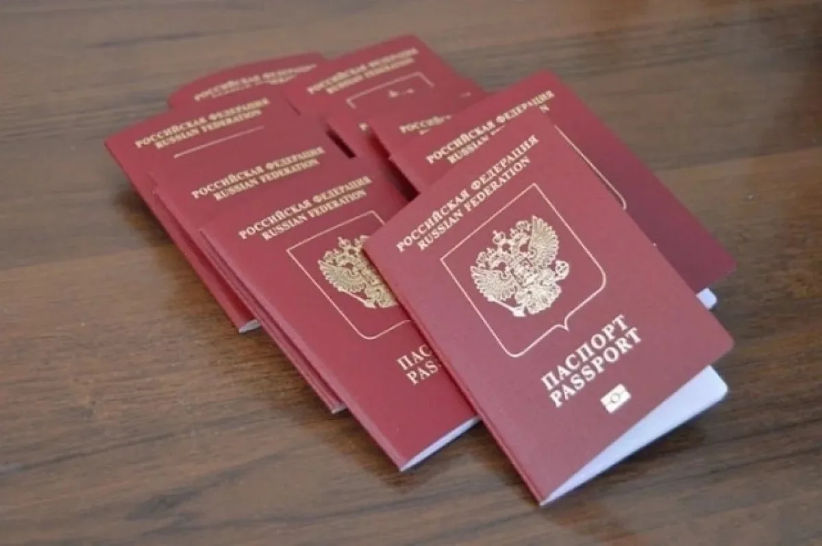 Новосибирца осудят за поддельные паспорта и махинации с банковскими счетами
