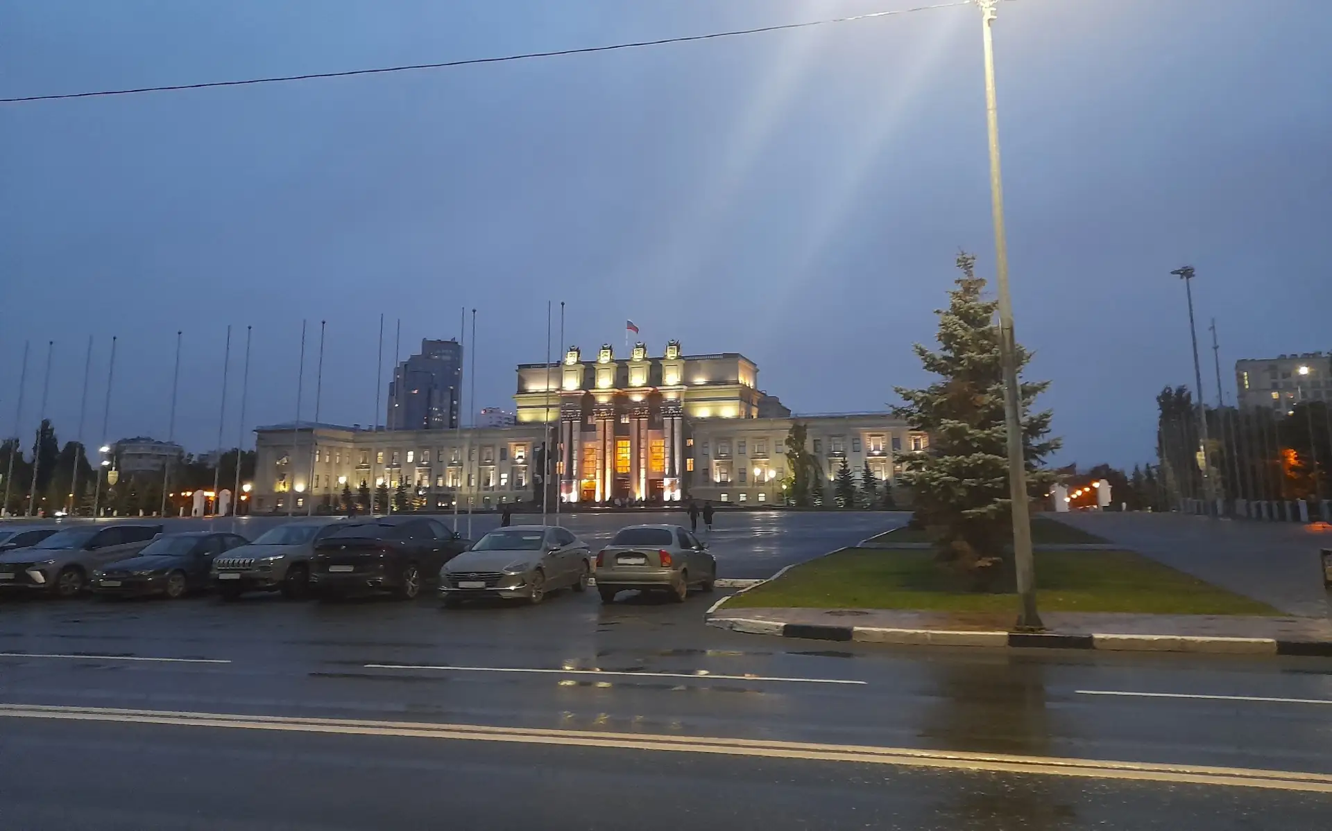 Площадь Куйбышева в Самаре по традиции станет местом проведения Парада Памяти 7 ноября....
