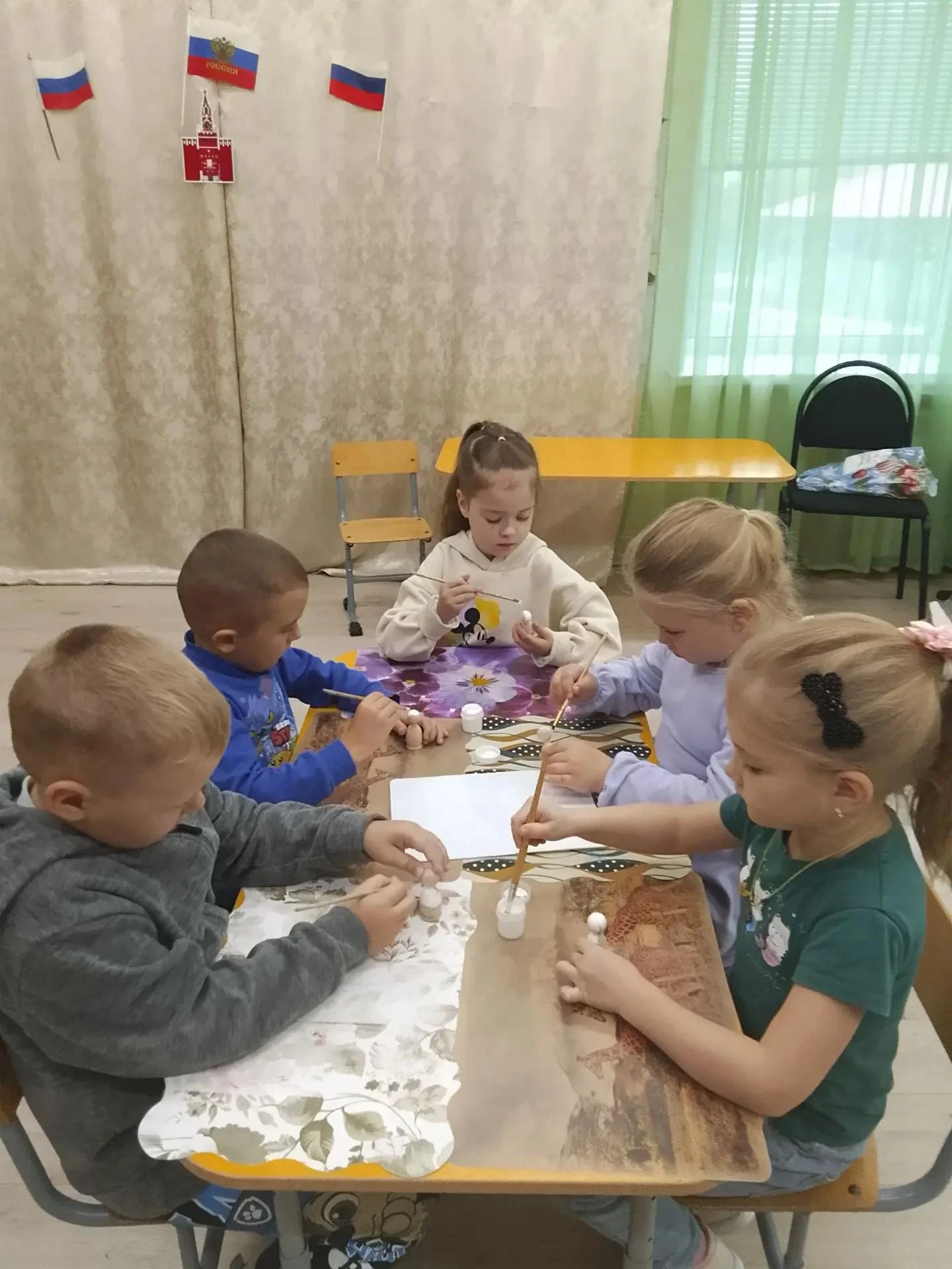 ✨ Мастерская чудес в детском саду "Дюймовочка": готовим куколок к волшебству! 🎨