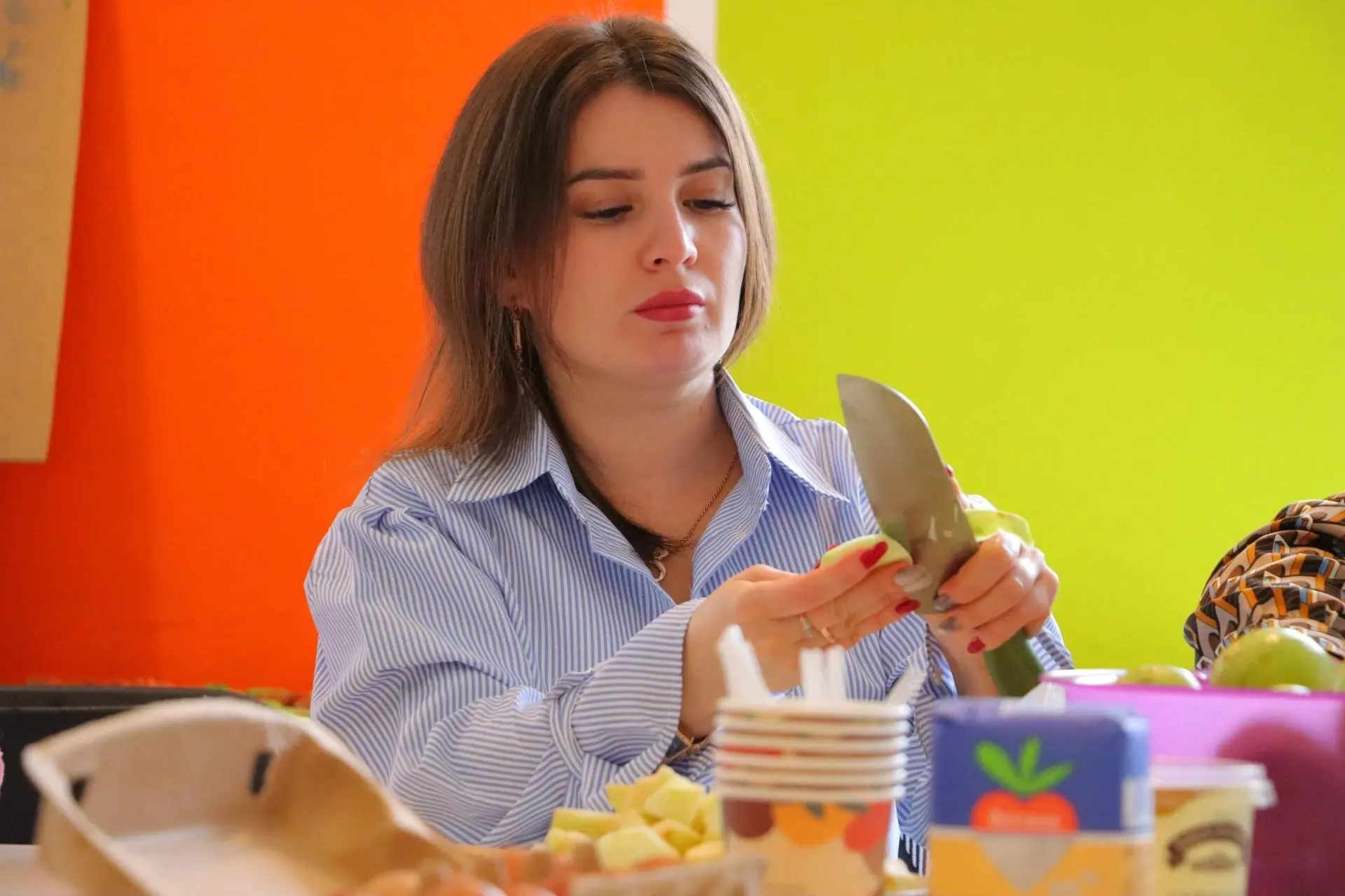 Шарлотка без духовки и разговоры о важном: в Кудрово прошла кулинарная встреча для «Сво...