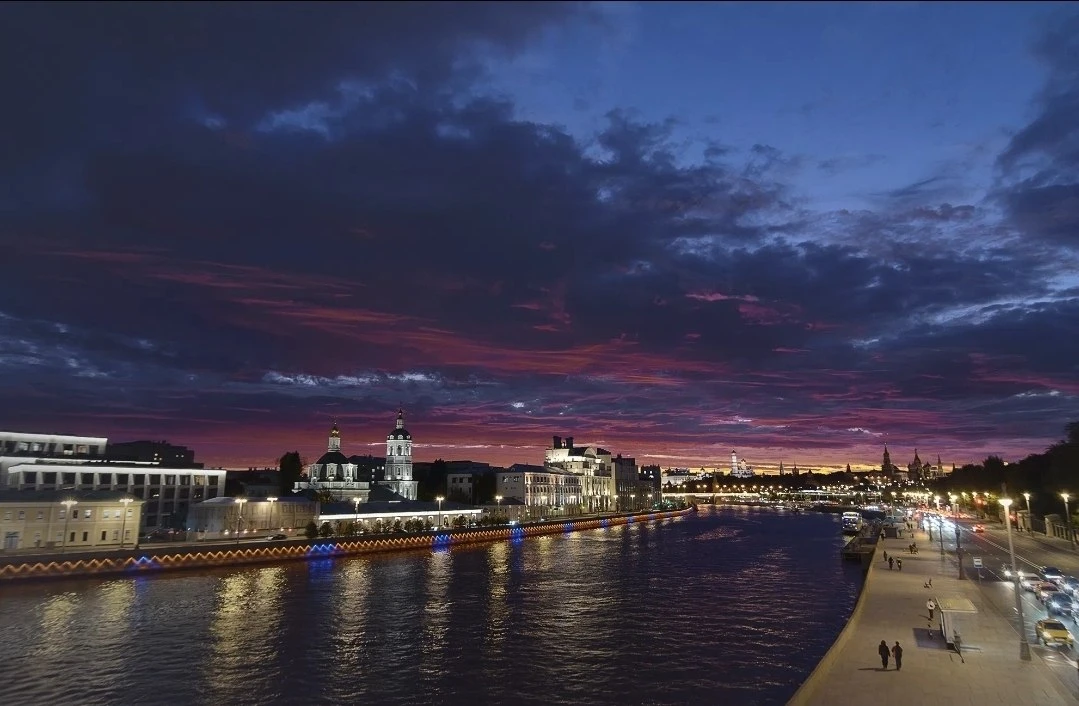 🌇 Осколки багрового