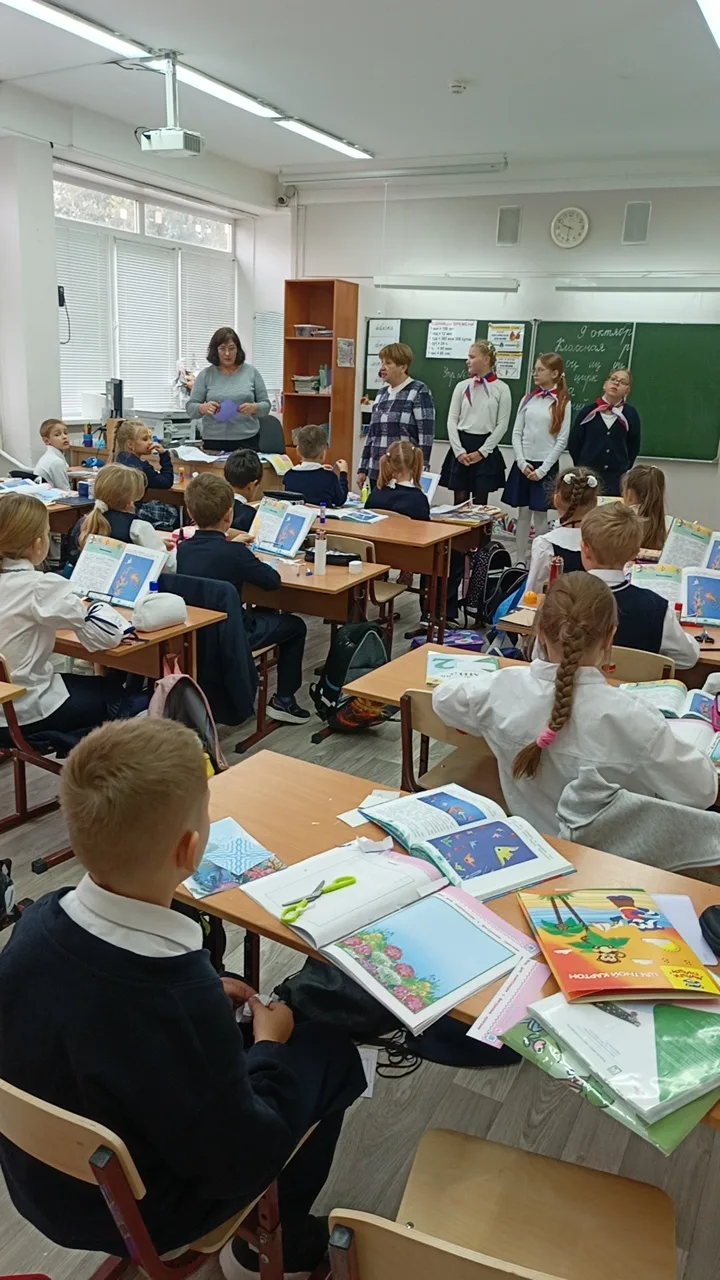 В преддверии Международного Дня библиотек 09.10.2026   прошел рейд среди начальных клас...