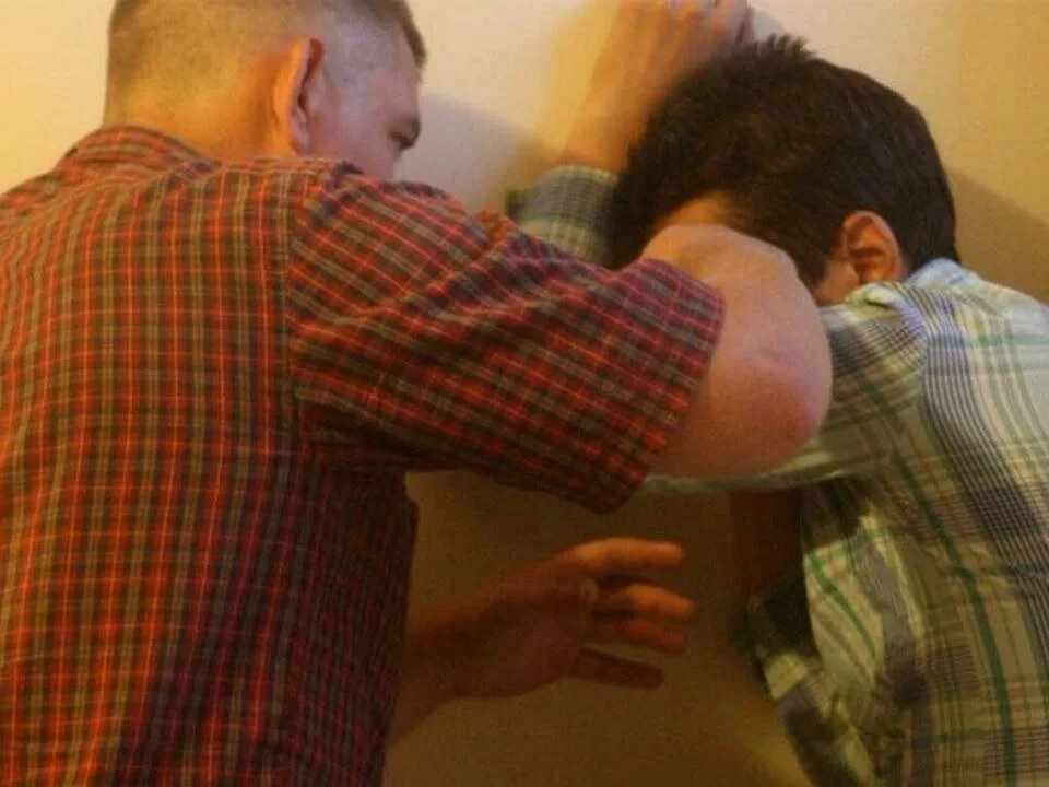 😨 В Барнауле мужчина убил соседа, который мешал ему спать