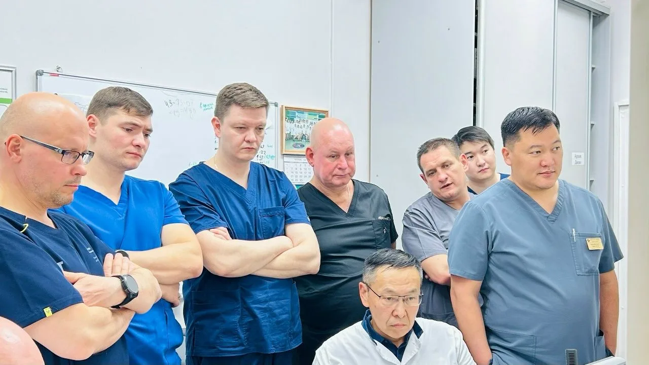 Избавиться от боли при межпозвонковой грыже без скальпеля: нейрохирурги РКБ им. Н.А. Се...