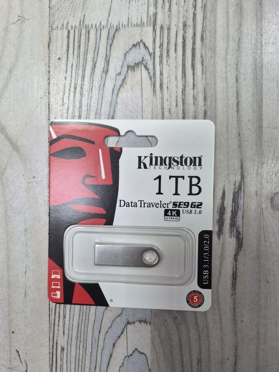 USB-накопитель 1 ТВ