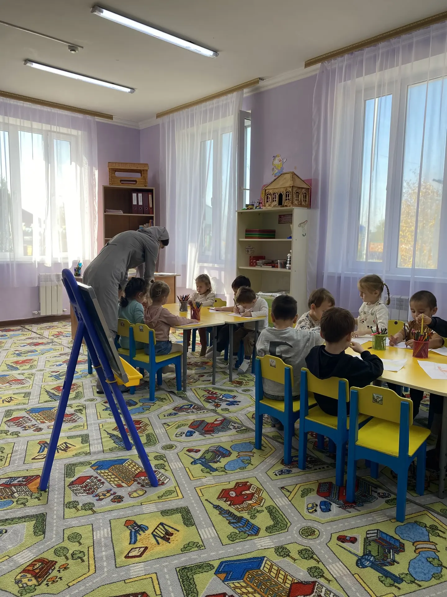 Художественно-эстетическое развитие (рисование)