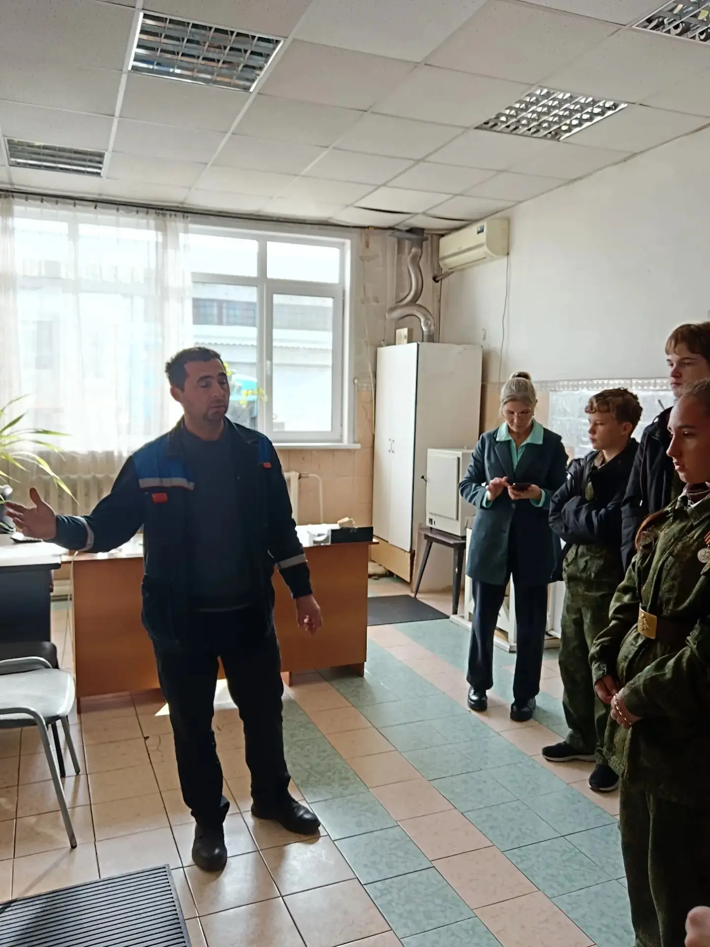 ⚡️ Сегодня ученики 8 класса вместе с классным руководителем Мариной Михайловной Чуриков...