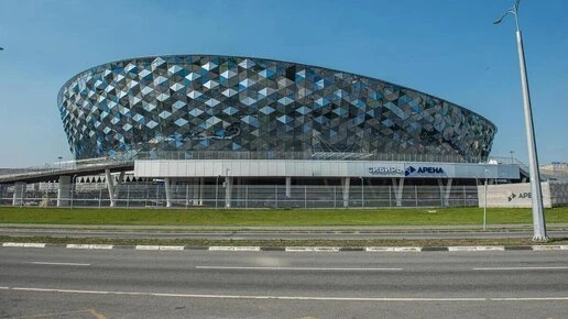 В Новосибирске экстренно починили сломанную ливневку возле «Сибирь-Арены»