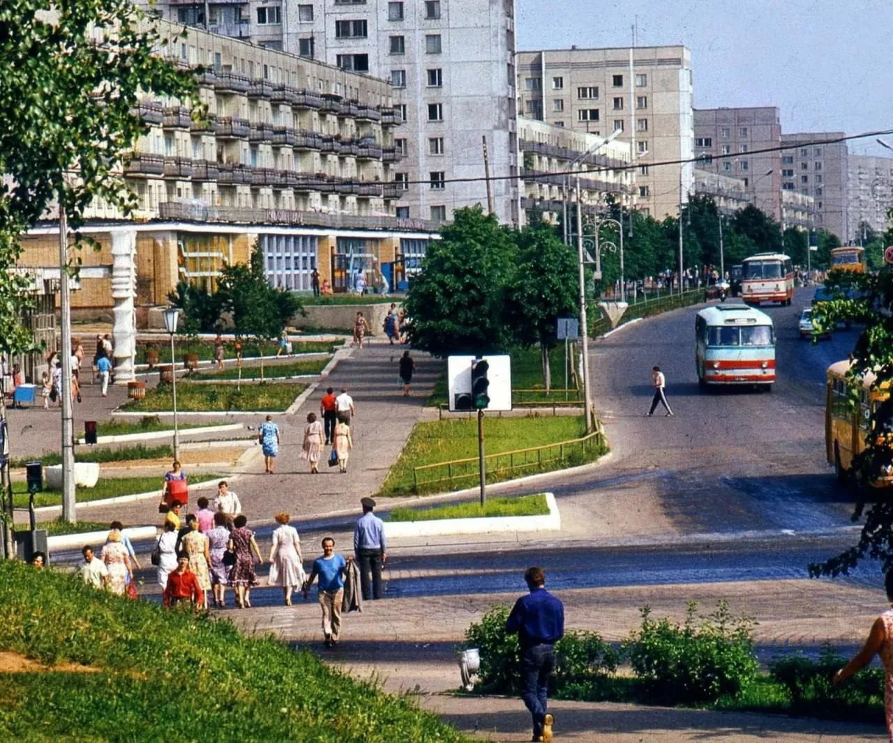Новополоцк - Перекресток улиц Молодежной и Калинина, Белорусская ССР, 1980 год.