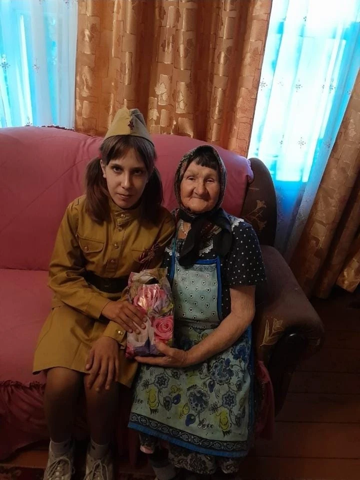 Моя любимая бабуля, 😔 Как сердце рвётся от тоски 😔 Обнять тебя не в силах боле 😔 А о...