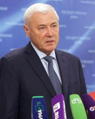Депутат Аксаков: деньги в Сбере и ВТБ под защитой, даже если атакуют ЦОДы