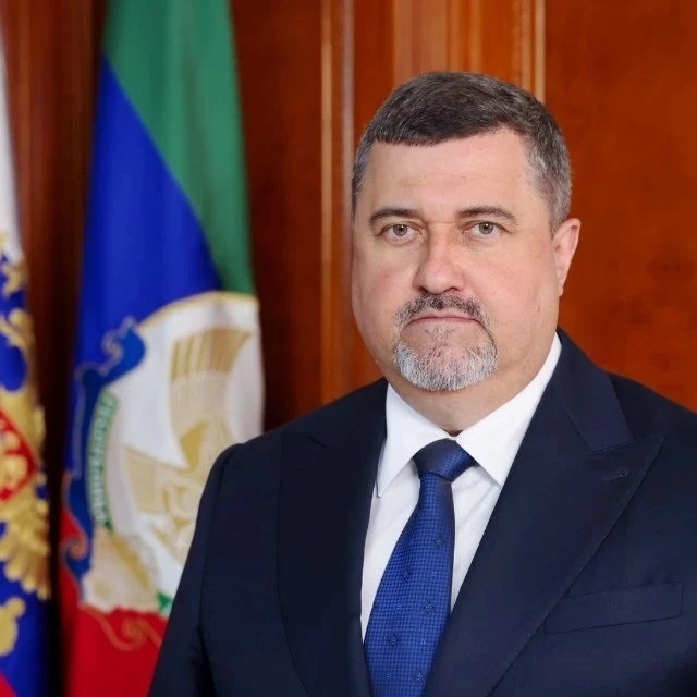 Врип главы Кизилюртовского района  поздравил Федора Щукина с избранием на пост Главы Да...