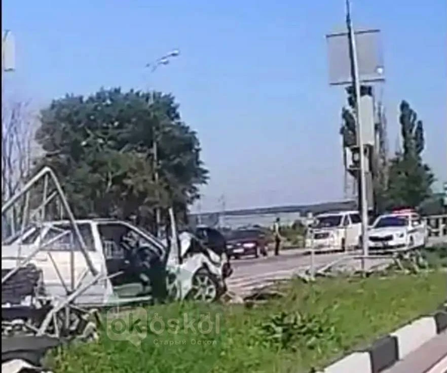 🚨 Момент серьёзного ДТП в Старом Осколе попал на видео