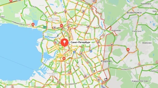 Пробки в Петербурге достигли 8 баллов вечером 12 октября