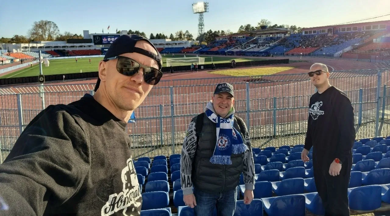 Фанаты "КАМАЗа" на выезде в Хабаровске.