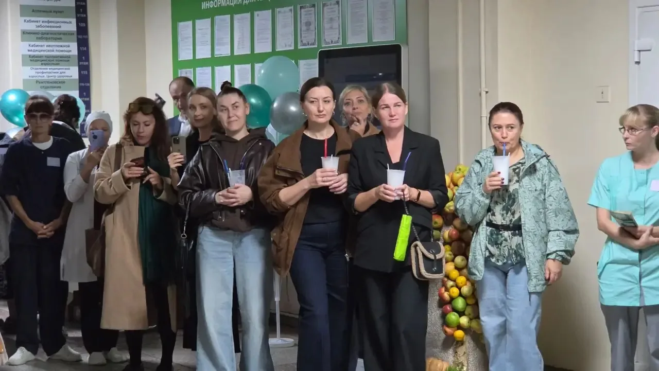 Сегодня в Пятигорской городской поликлинике № 1 заместитель председателя Думы города Пя...