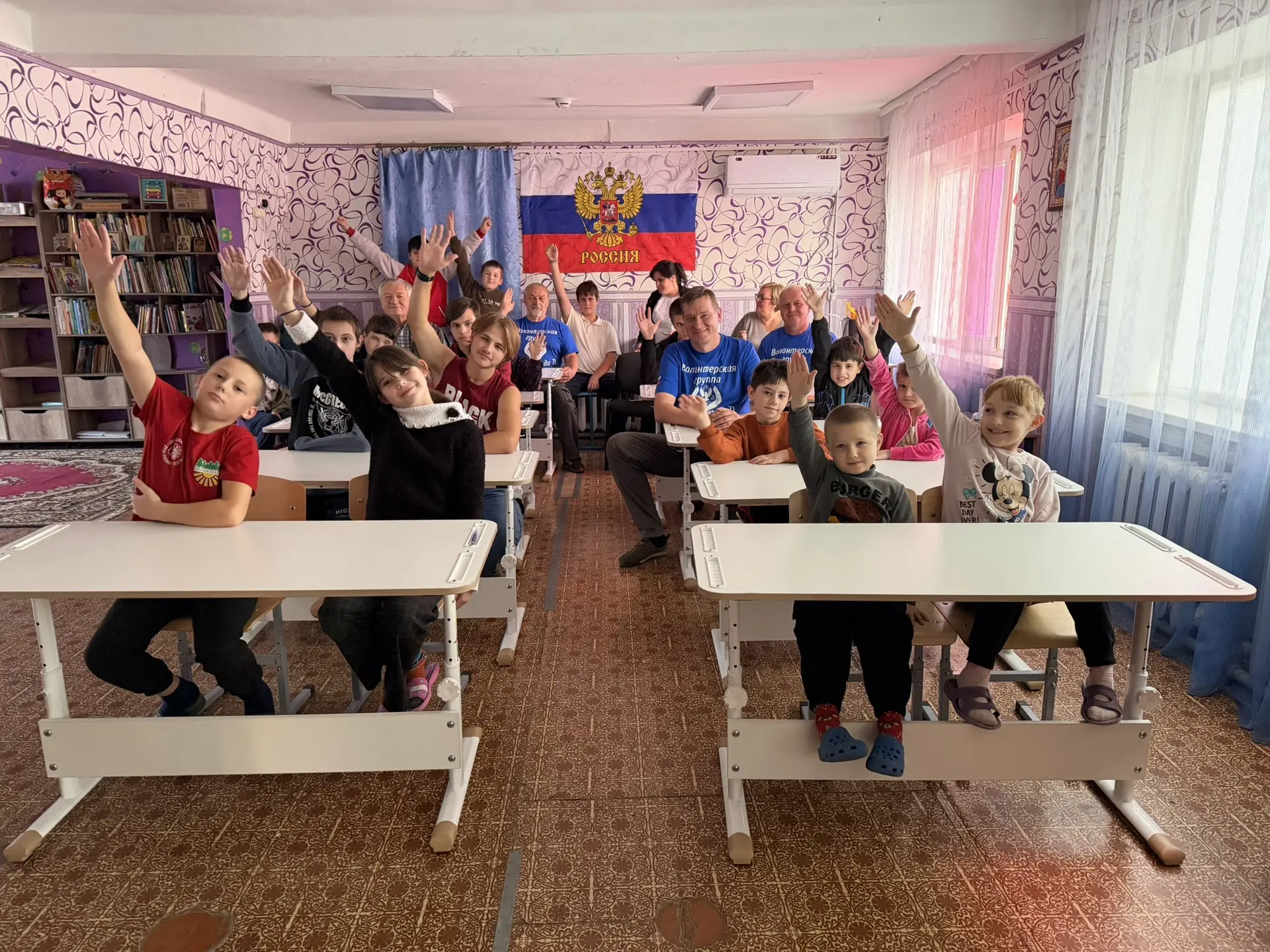 А вот кому мы подарили радость и тепло.