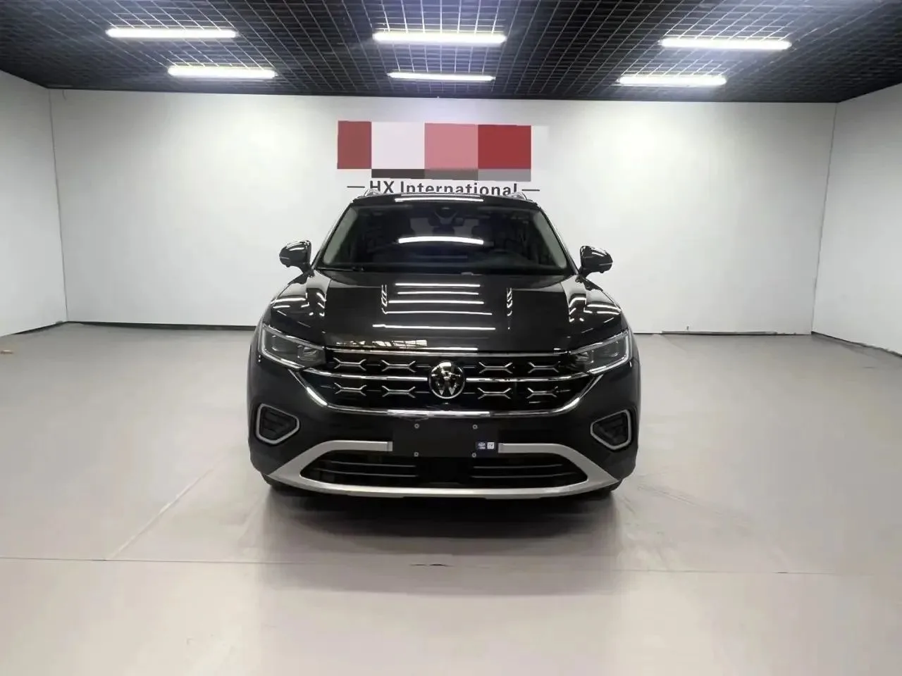 Volkswagen Tayron, 22г, 1,4л, 150л с, робот, Luxury Plus, 24000км, 2,796млн