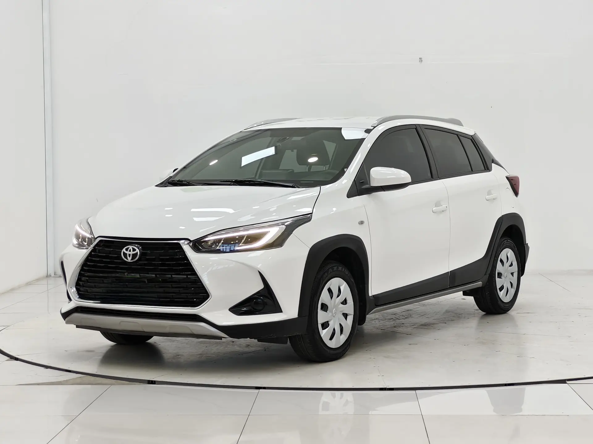 🇨🇳 TOYOTA YARIS L 2022