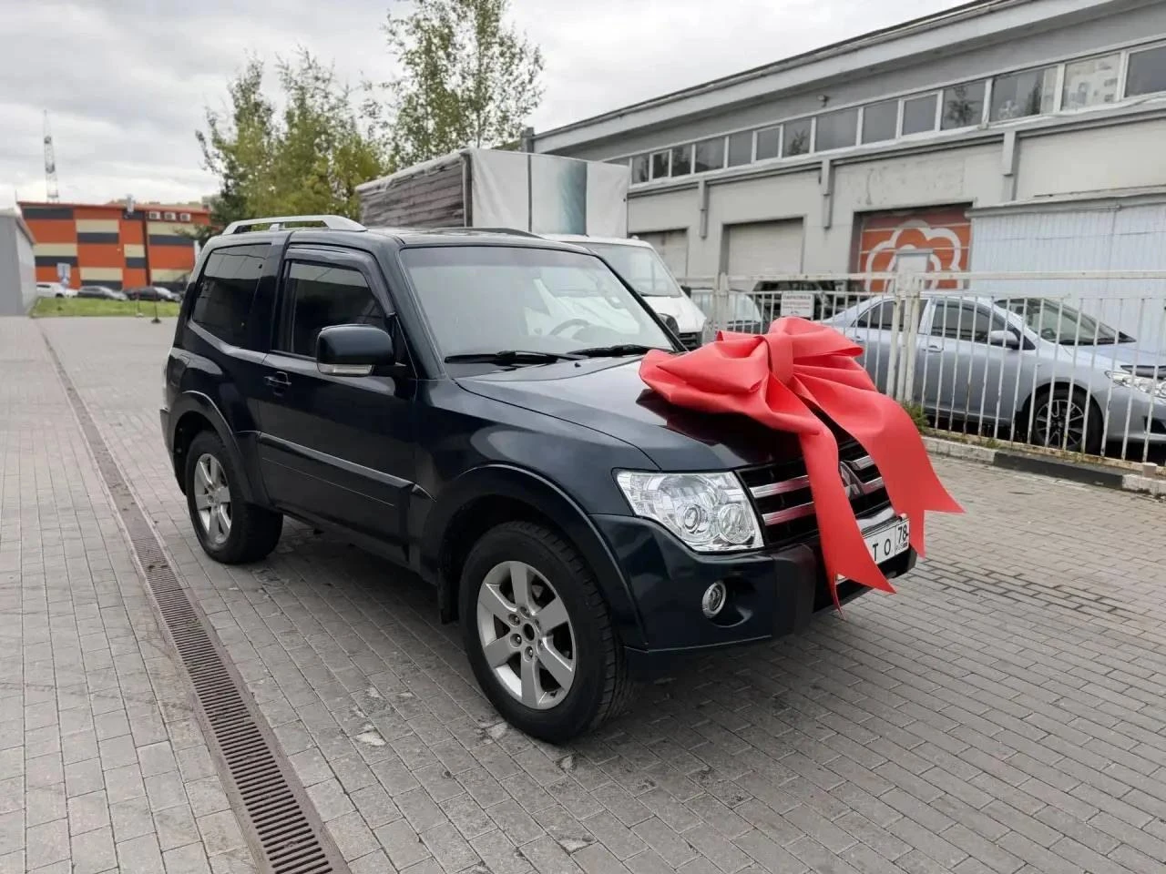 MITSUBISHI PAJERO