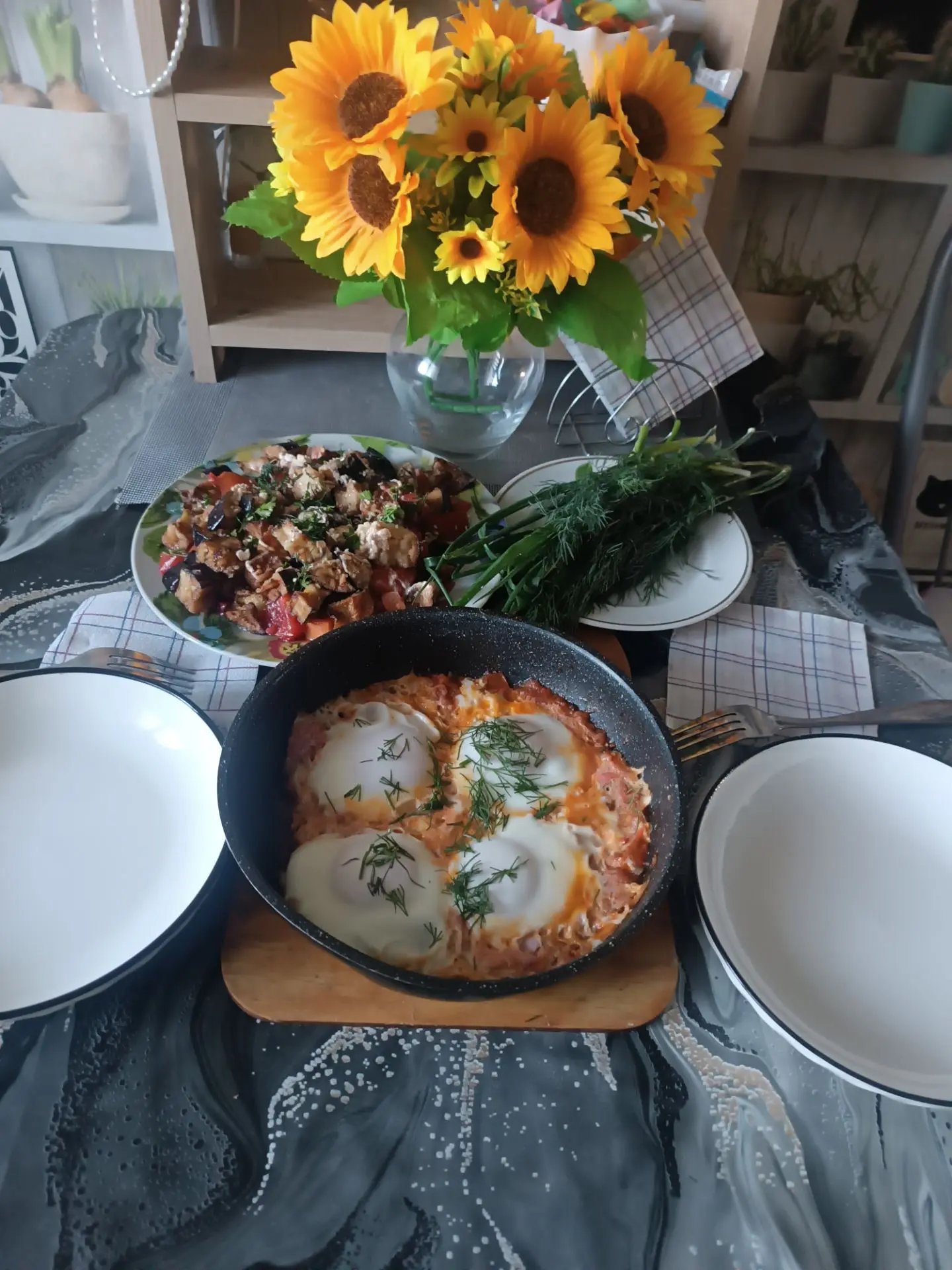 Приятного аппетита,нам и тем ,кто решил перекусить 🍽