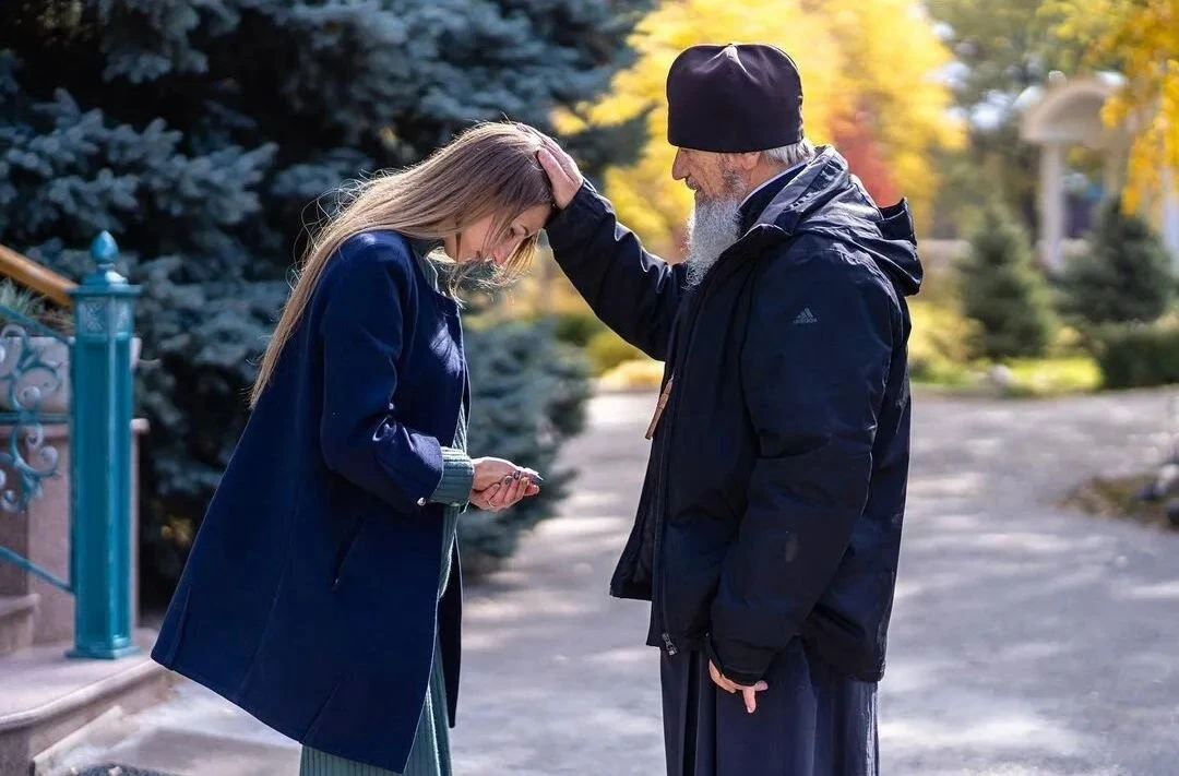 ✨Батюшка, я давно не была в храме, не причащалась, хотя и верую в Бога, крещёная. Не зн...