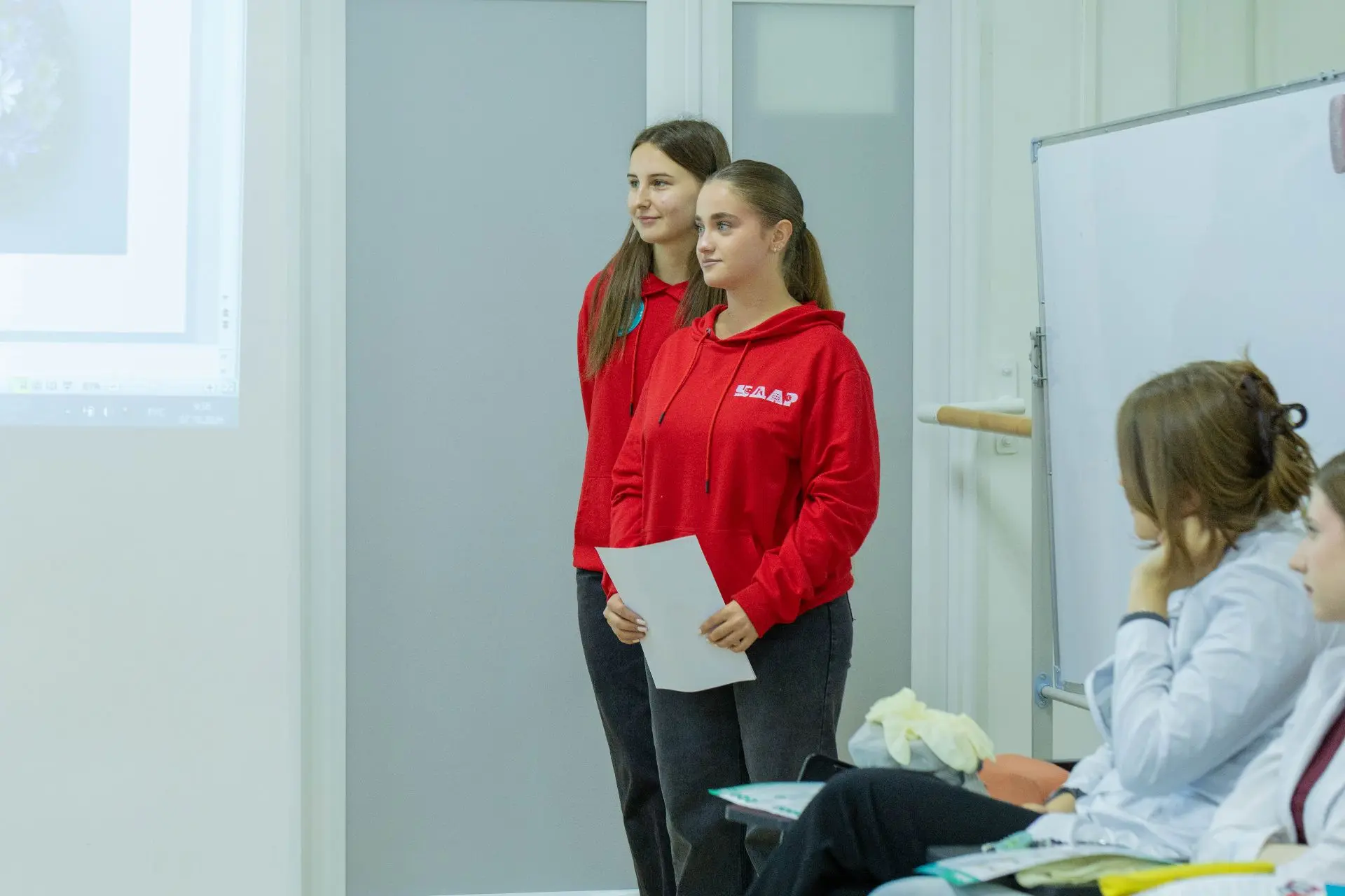 Студенты-волонтёры ВБМК провели для школьников занятие по первой помощи