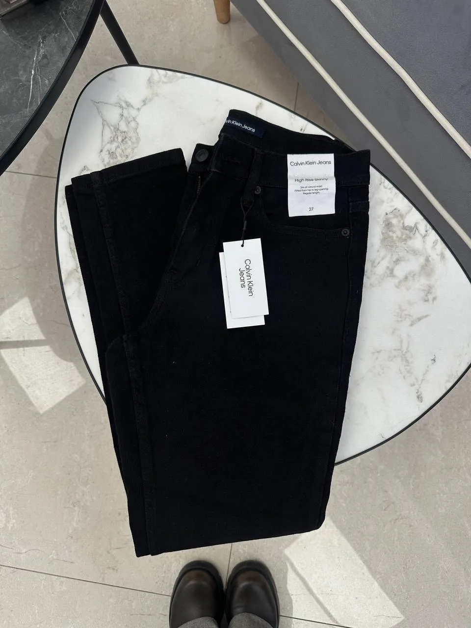 CALVIN KLEIN