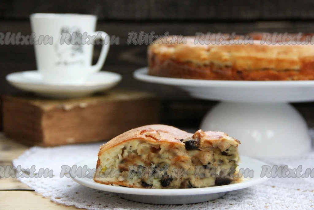 Заливной пирог с курицей и грибами