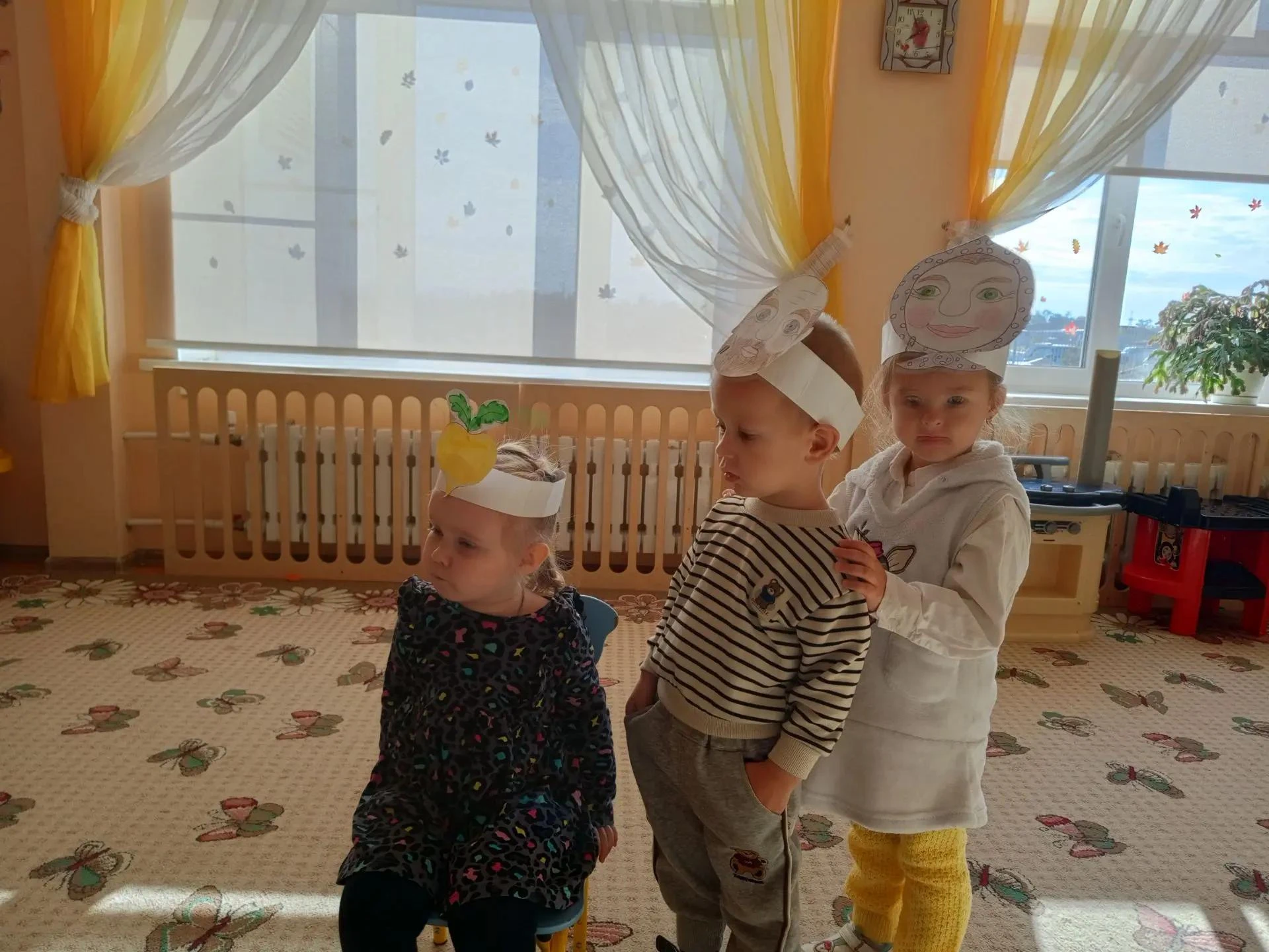 В первой младшей группе прошло занятие по развитию речи. Малыши  превратились в настоящ...