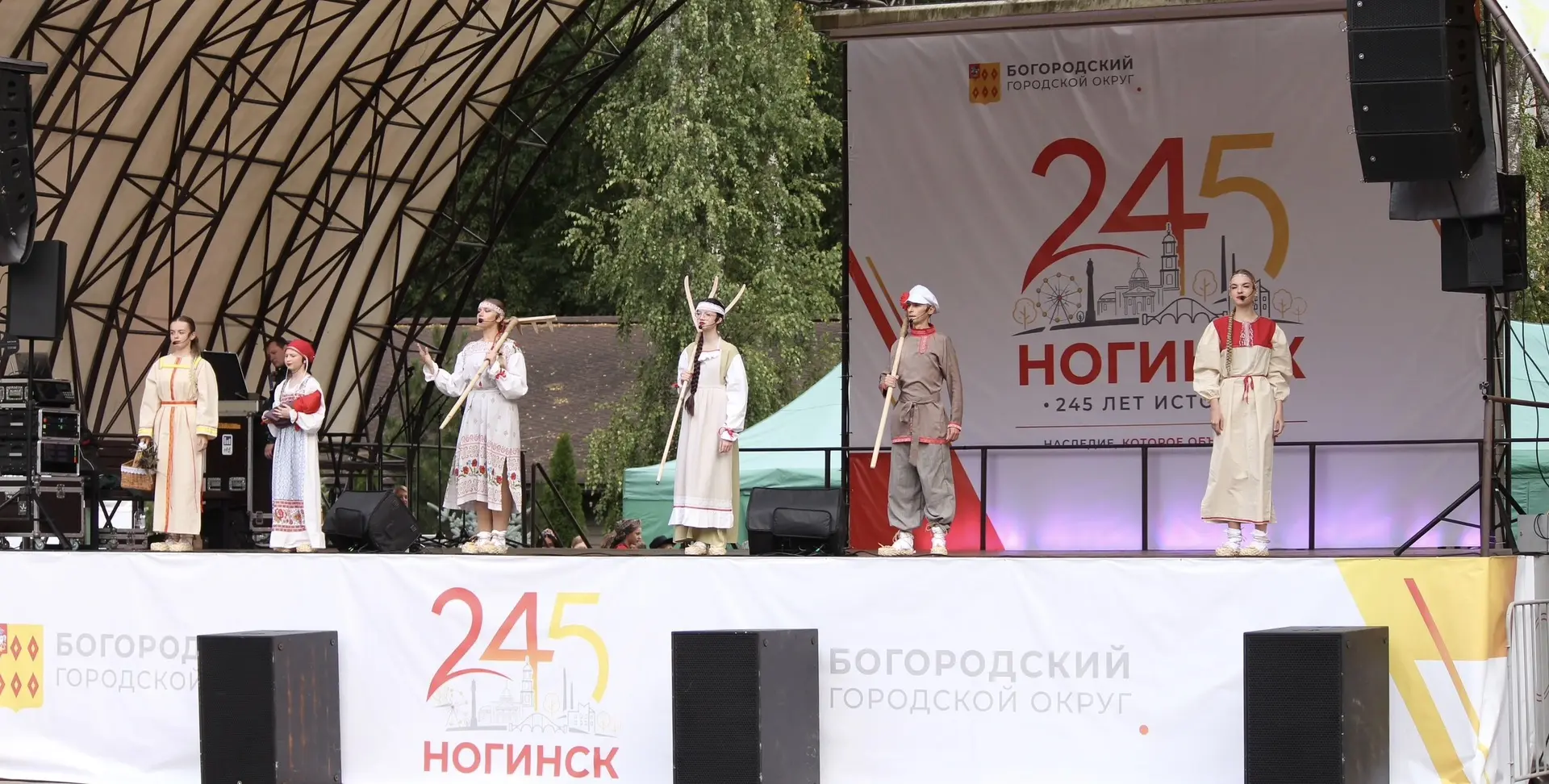 Твоей энергии нужен выход? Мечтаешь о сцене? Театральная мастерская «Лица» открывает но...