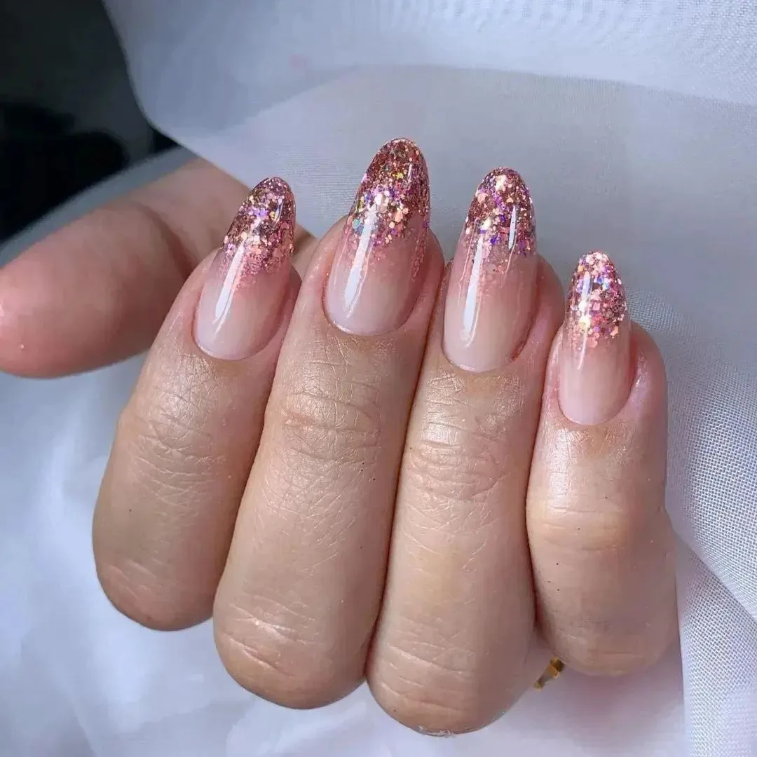 Этот маникюр выглядит так роскошно 💎