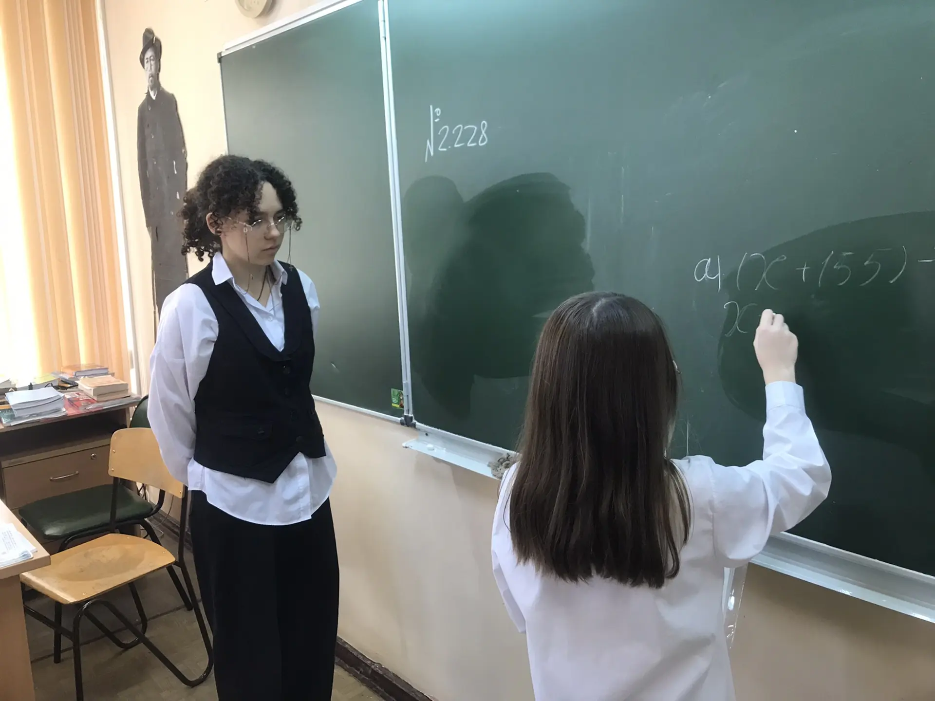 У нас сегодня всё наоборот! 🎓➡️🍎