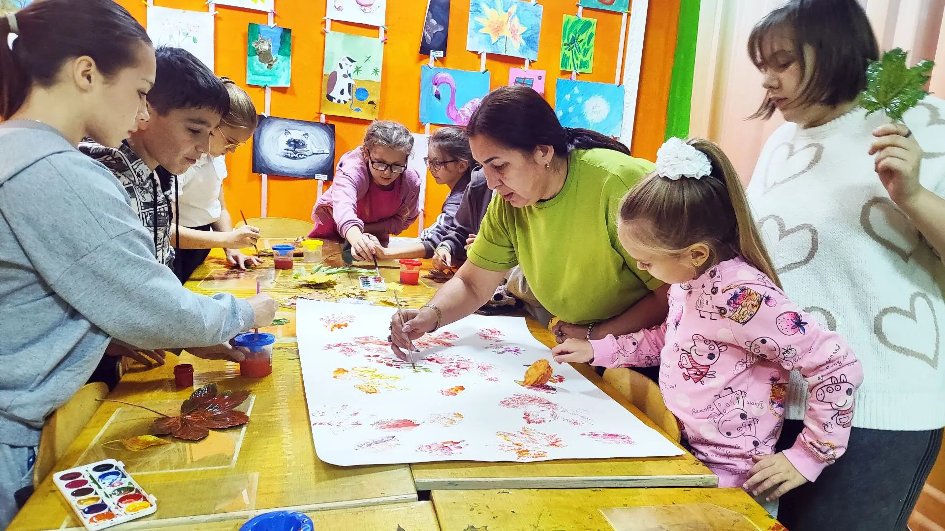 🍁🎨13 октября ребята театральной студии «Страна чудес» (руководитель – Мальцева Н.Н.) ...