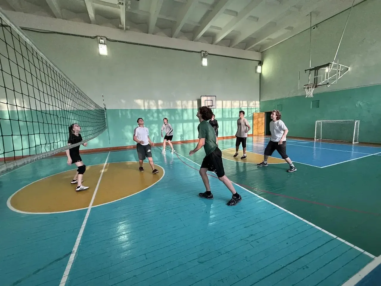 🏐🔥 Волейбол: точная подача — уверенная игра!