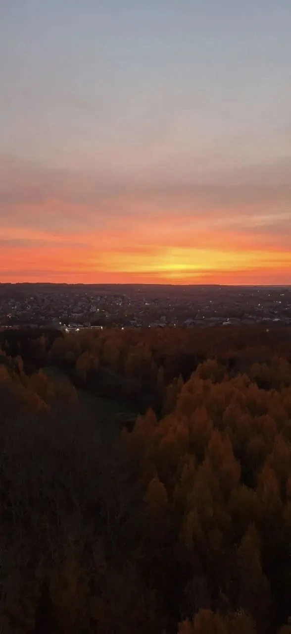 Яркий рассвет в Казани ☀️
